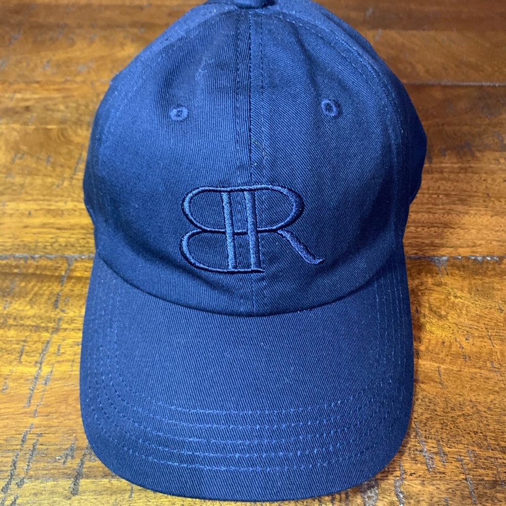 Banana Republic hat, new with tag.